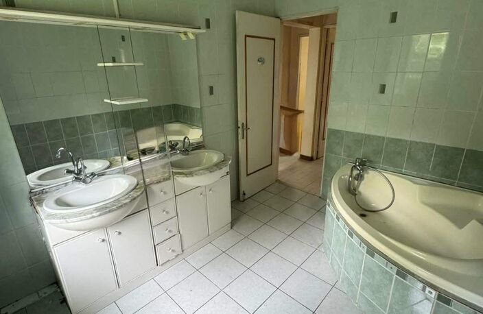 Vente Maison/villa 10 pièces — photo 3