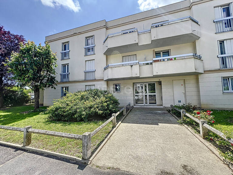 Appartement proche gare de Chantilly ,  3 pièce(s), 74m² habitables, balcons — photo 1