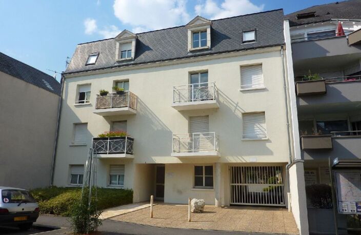 Appartement T1 - 27.42 m² - LA RICHE — photo 2