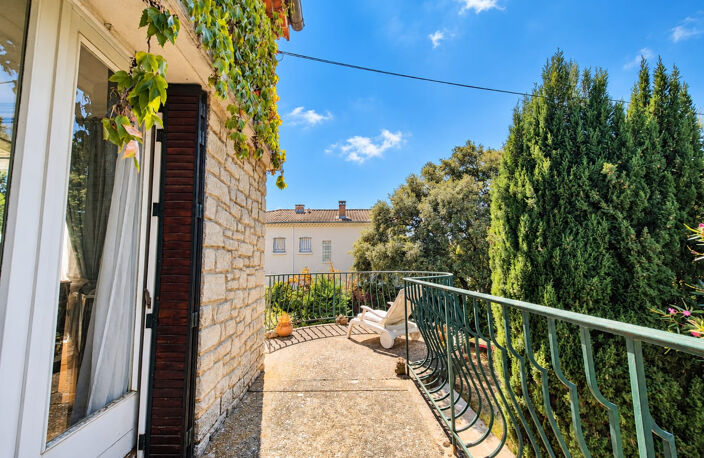 Villeneuve-lès-Avignon   Maison indépendante 8 pièces de 212 — photo 5