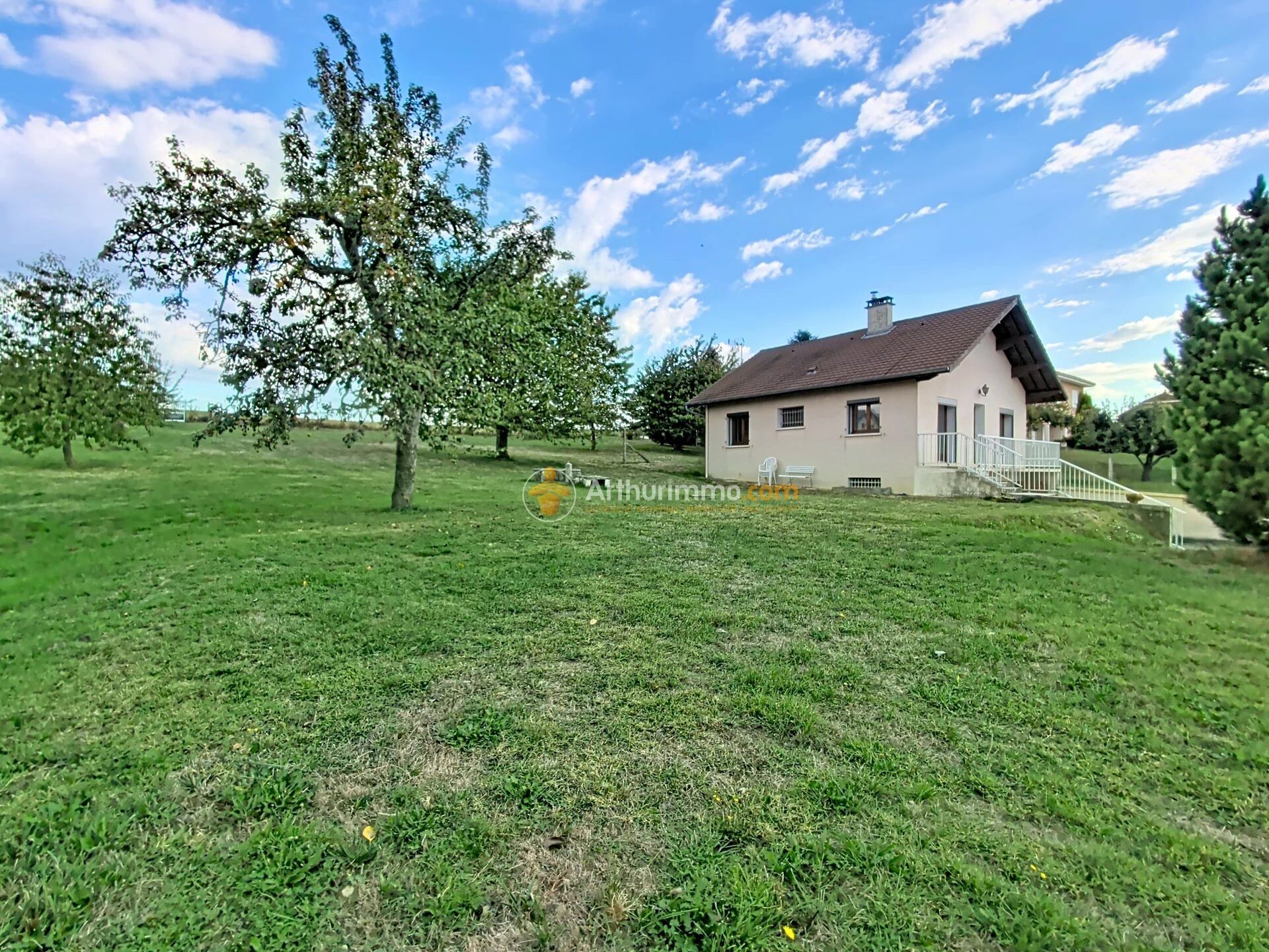 Maison 3 pièces · à La Chapelle-de-la-Tour · 242 000 €