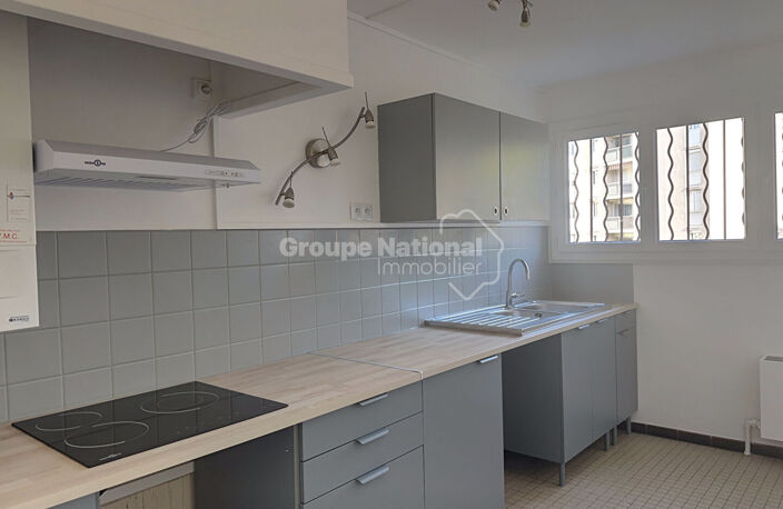 Rognac, Appartement de type 3 avec cave privative — photo 2
