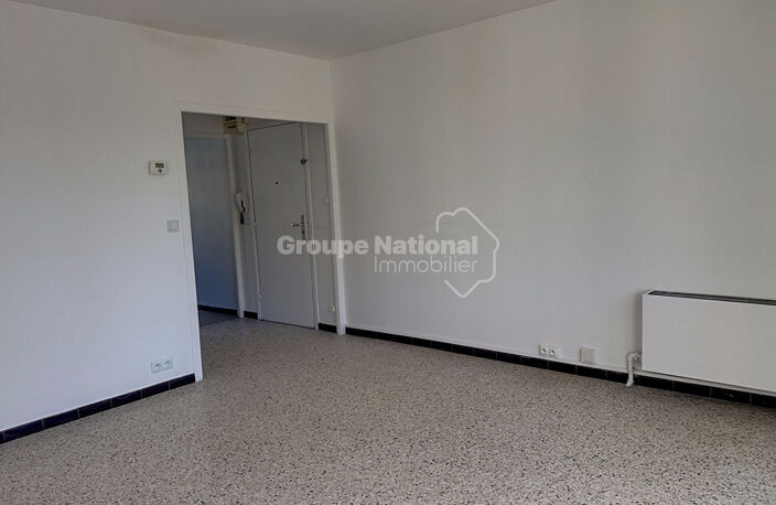 Rognac, Appartement de type 3 avec cave privative — photo 5