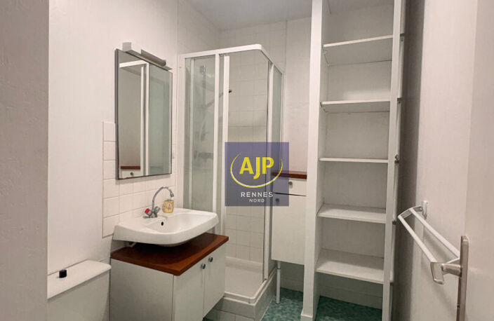 A LOUER  - Type 1 meublé - 27m² — photo 4