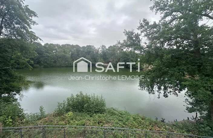 Villa de 2200 m2, 9 ha d'étang et foret. — photo 3