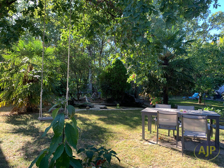 VERTOU, propriété 7 pièces sur 1413 m² de terrain — photo 1
