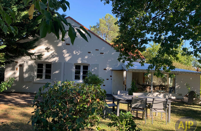 VERTOU, propriété 7 pièces sur 1413 m² de terrain — photo 2