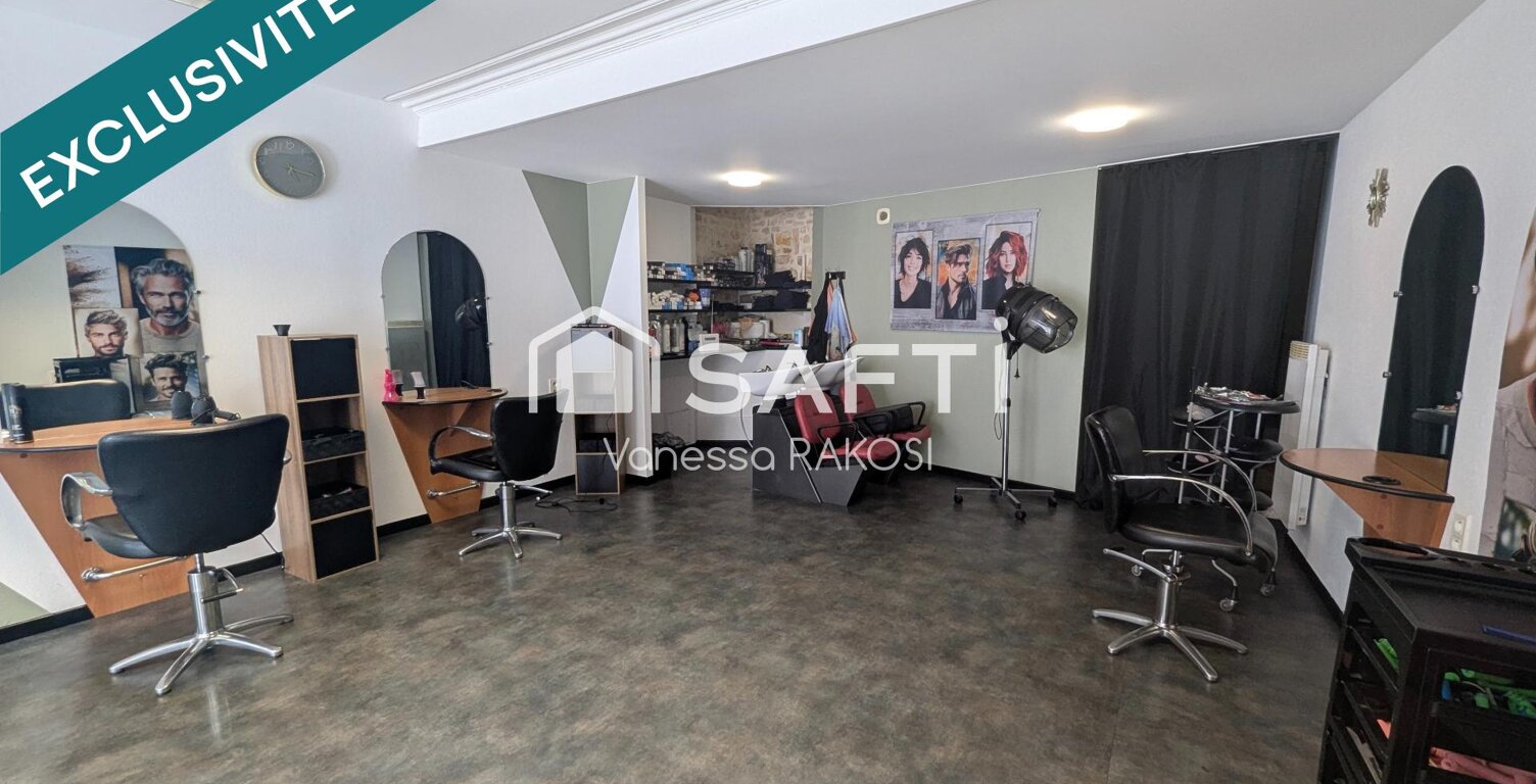 SALON DE COIFFURE DE 90 M² ENTRE SAINT JEAN D'ANGELY ET COGNAC — photo 1