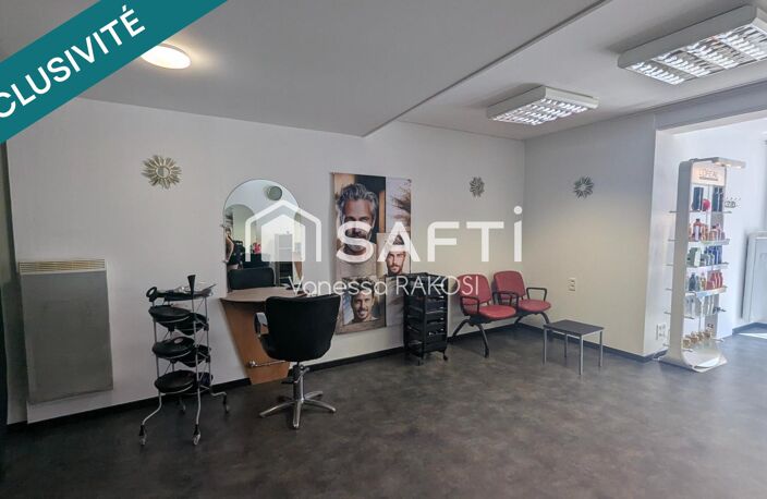 SALON DE COIFFURE DE 90 M² ENTRE SAINT JEAN D'ANGELY ET COGNAC — photo 2