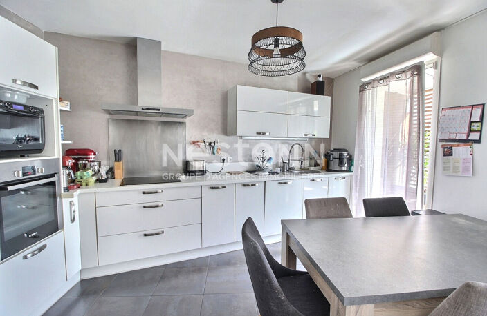 Septèmes-Les-Vallons, Appartement T3 d'environ 70 m2 avec terrasse et 2 stationnements privatif — photo 3