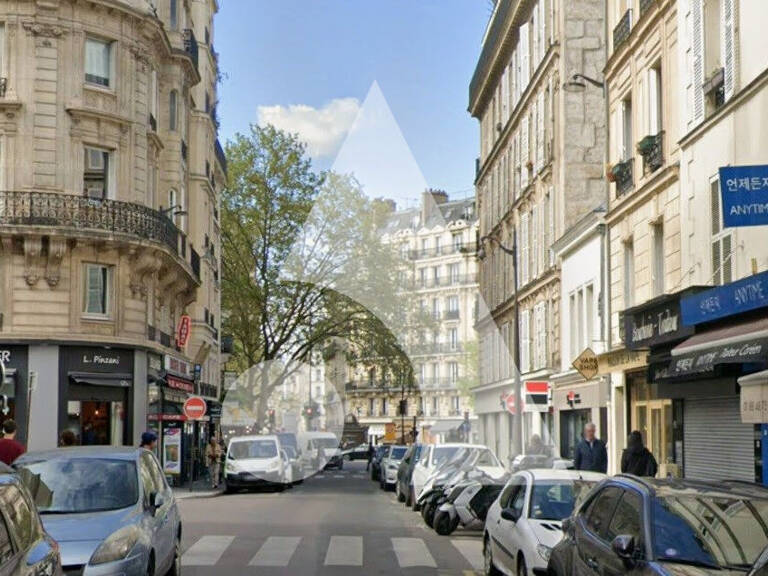 Murs occupés local commercial Paris 8ème 34,5 m² — photo 1