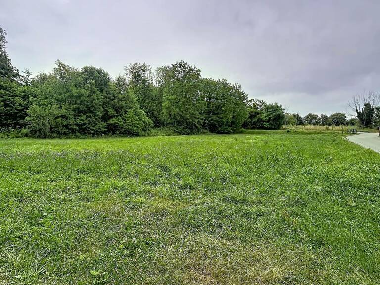 Village très recherché avec école et Commerces — photo 1