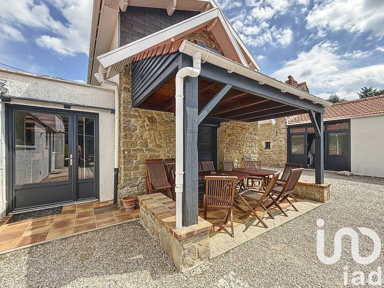 Vente Maison de campagne 9 pièces — photo 1