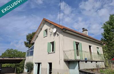 Maison 4 chambres à rénover  Terrain 1 189 m²  Garage & caves. — photo du bien