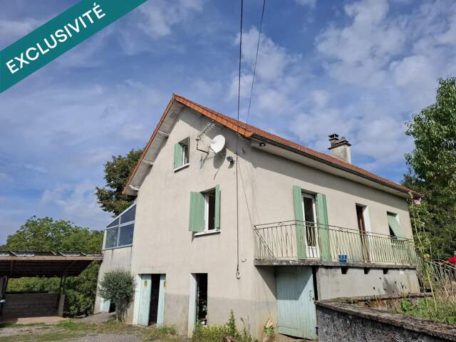 Maison 4 chambres à rénover  Terrain 1 189 m²  Garage & caves. — photo du bien