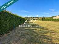Terrain plat  1 277 m² constructibles  Plus de 6 200 m² au total  Absence d'emprise au sol  Vue vallée et coteaux  Environnement calme et verdoyant — photo 2