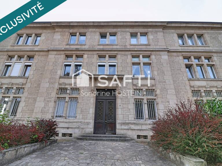 Appartement de 60m2 avec 1 chambre, garage et cave privée. — photo 1