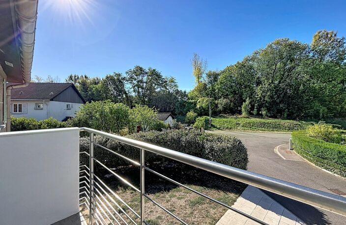 Maison individuelle au coeur d'un joli quartier — photo 2
