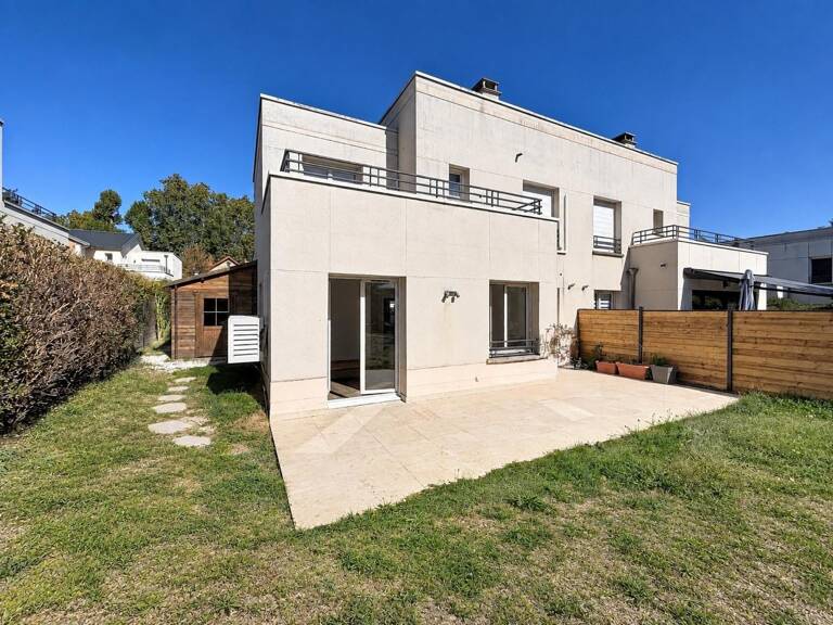 CHATOU  A LOUER Maison contemporaine familiale  5 chambres  Jardin et terrasses plein Sud — photo 1