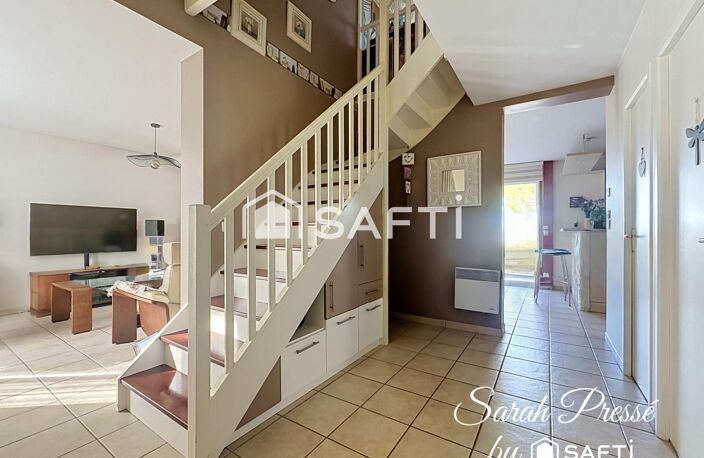 Maison familiale avec vie de plain-pied, véranda et jardin  Le Loroux-Bottereau — photo 3
