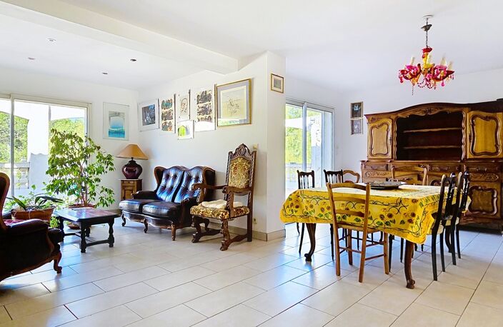 Vente Maison traditionnelle 10 pièces — photo 5