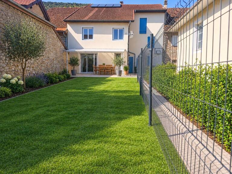 Maison de village de 150m2  sur 900m2 de terrain — photo 1