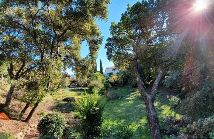 Terrain constructible de 1000m2 — photo 3