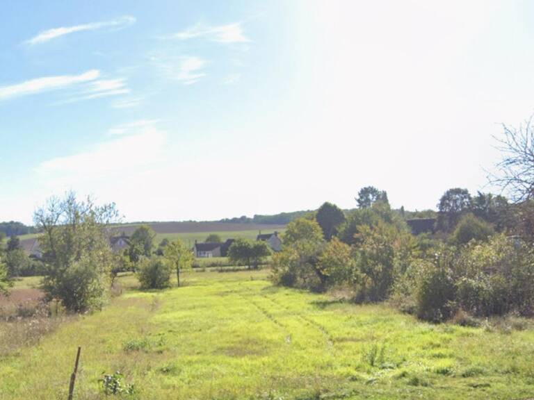 Terrain viabilisé de 920 m² proche de Sens — photo 1