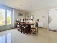 Maison de plain-pied  Prignac-et-Marcamps  commodités à pied  Terrain de 1 172 m² — photo 4