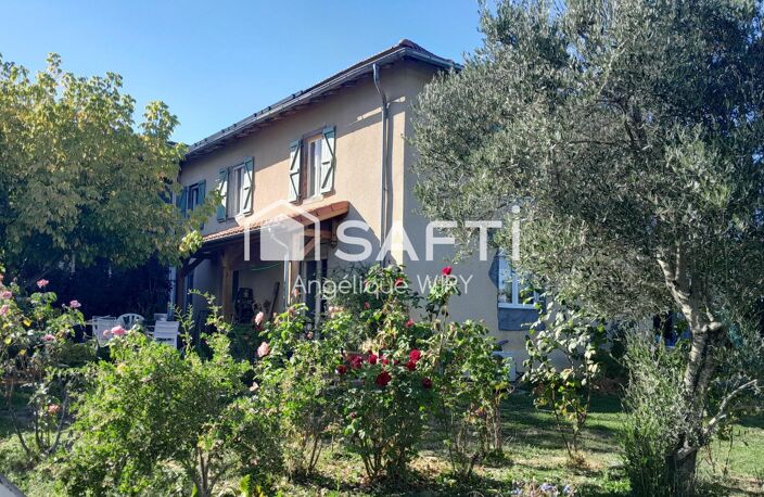 Description de cette maison de 225 m² avec jardin — photo 2
