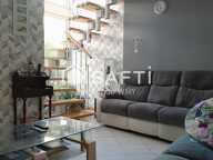 Description de cette maison de 225 m² avec jardin — photo 4