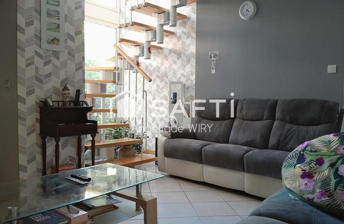 Description de cette maison de 225 m² avec jardin — photo 4