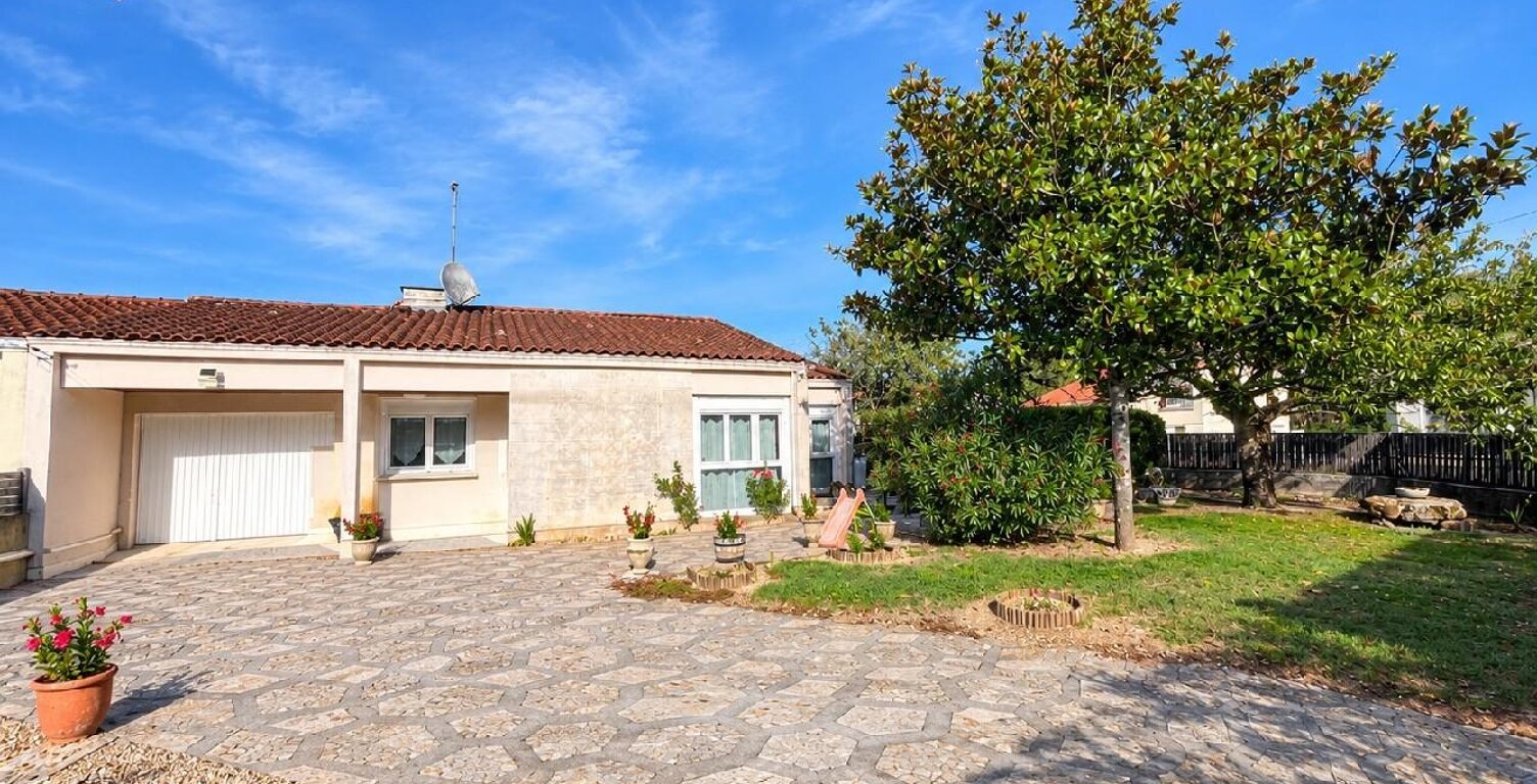 Vente maison 5 pièces 85 m² Val-de-Cognac (16370) — photo 1