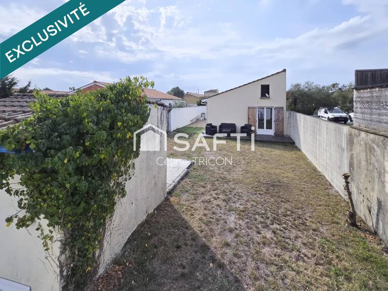 Maison avec jardin et garage  Beau potentiel à Cussac — photo 1