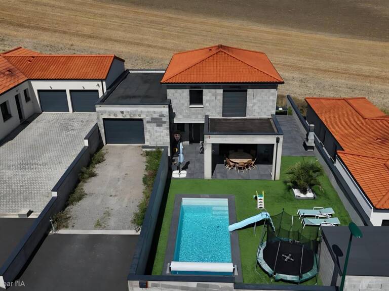 MAISON CONTEMPORAINE 2022 - Piscine chauffée et vue — photo 1
