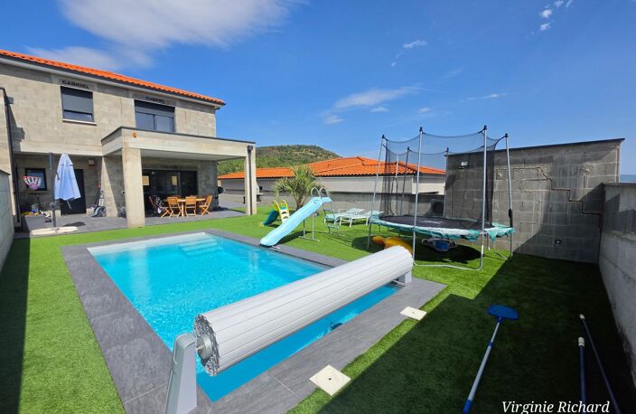 MAISON CONTEMPORAINE 2022 - Piscine chauffée et vue — photo 3