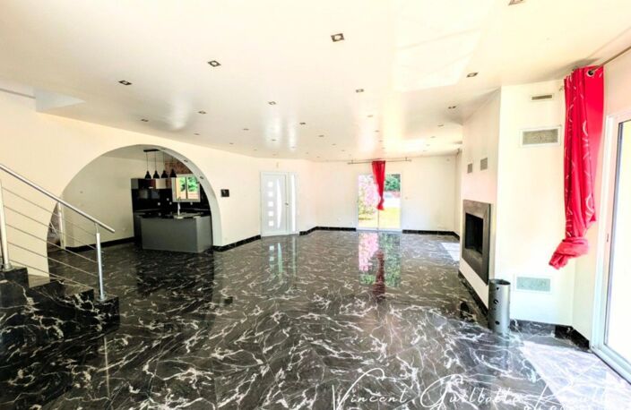 Maison 5 pièces 172 m²  3 chambres- terrain de 1923m² — photo 4