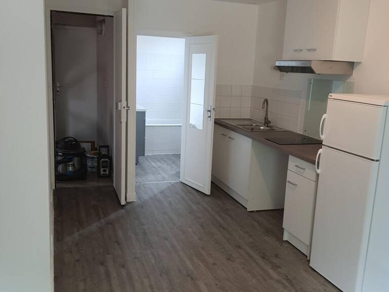 Immeuble, 4 appartements, 1 local commercial, 1 jardin. — photo 1
