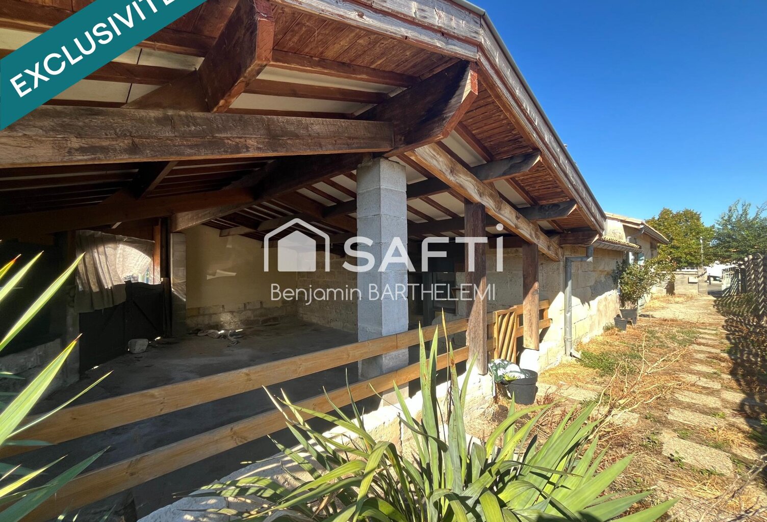 Une maison en pierre pleine de potentiel, dans un emplacement recherché, — photo 1