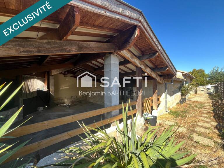Une maison en pierre pleine de potentiel, dans un emplacement recherché, — photo 1
