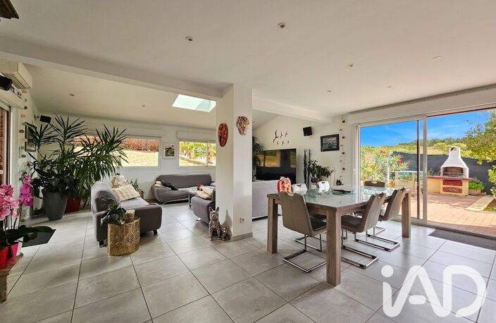 Vente Maison/villa 6 pièces — photo 4