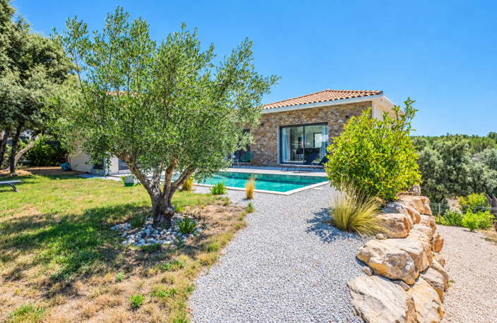 MAISON CONTEMPORAINE   VUE DOMINANTE SUR LA GARRIGUE -20 MIN — photo 2