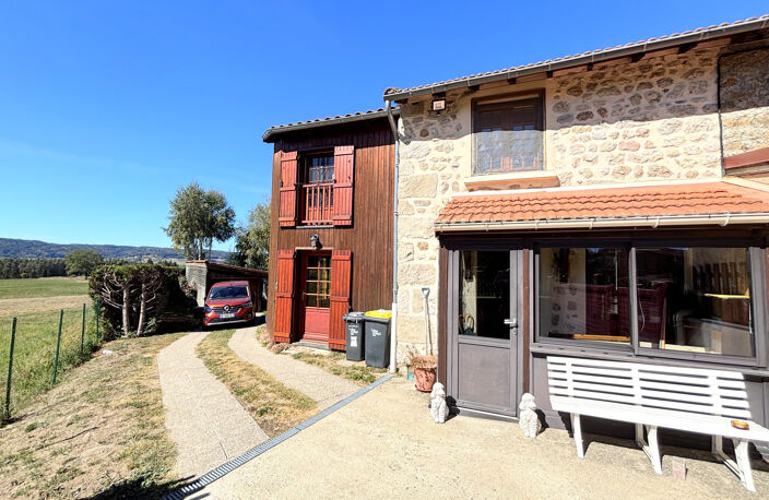 USSON-EN-FOREZ MAISON EN PIERRE 3 CHAMBRES + BUREAU + GARAGE — photo 4