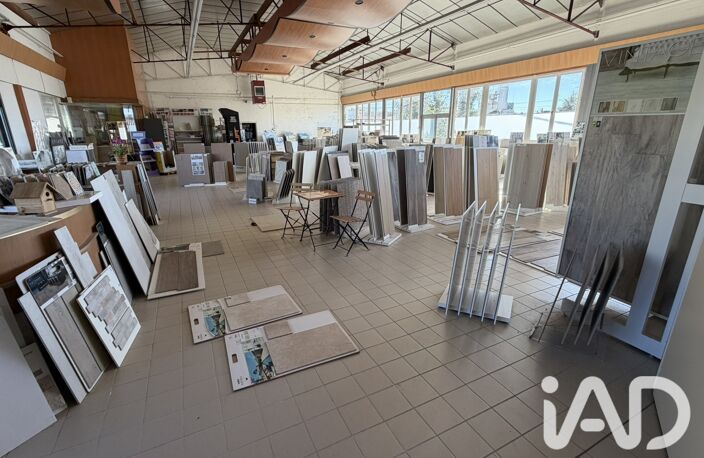 Vente Carrelage, Maçonnerie 1 000 m&sup2; — photo 2