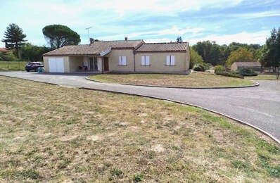 Grande villa très bien entretenue — photo du bien