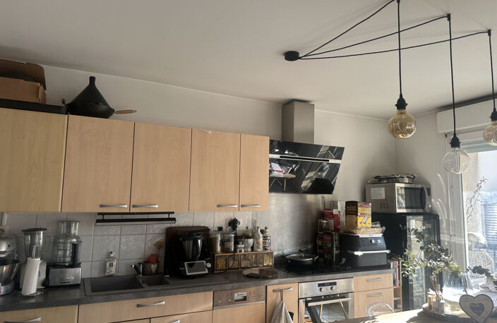 Charpennes - Appartement T3 de 68m2 avec balcon et cave. — photo 2