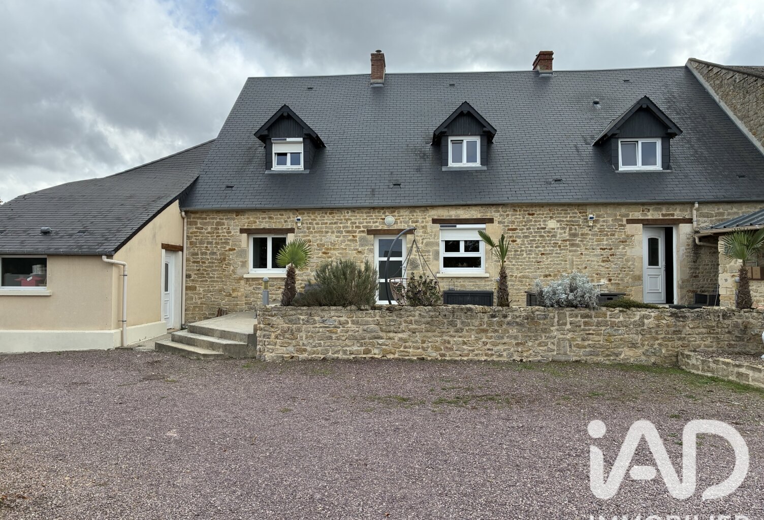 Vente Maison/villa 8 pièces — photo 1