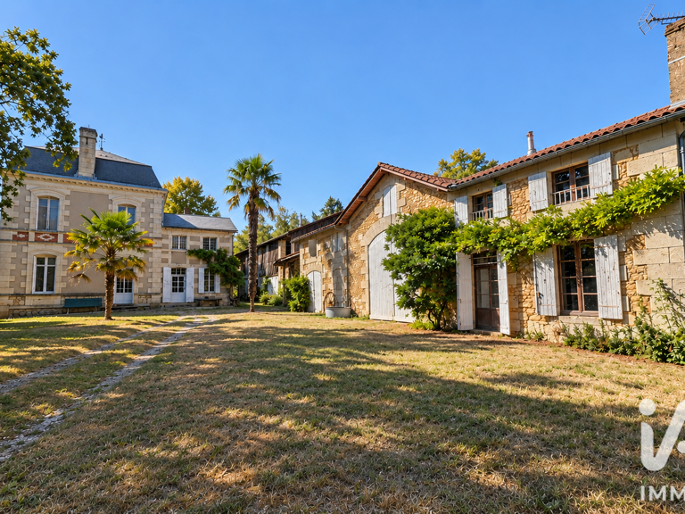 Vente Maison/villa 16 pièces — photo 1