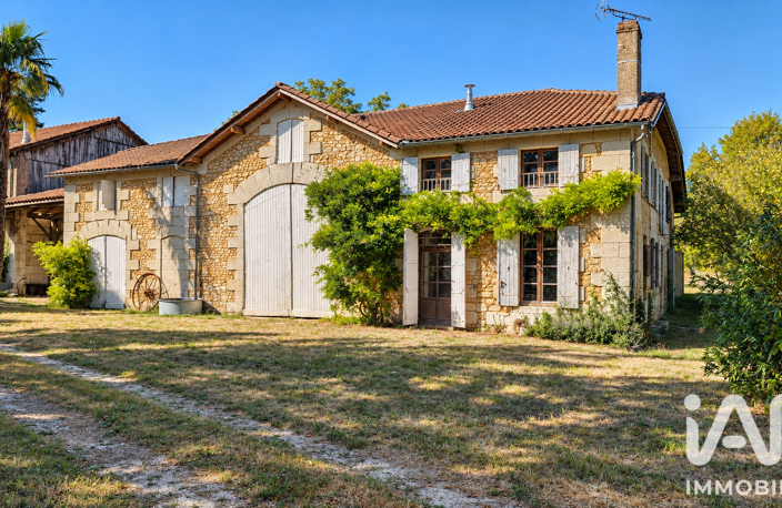 Vente Maison/villa 16 pièces — photo 2