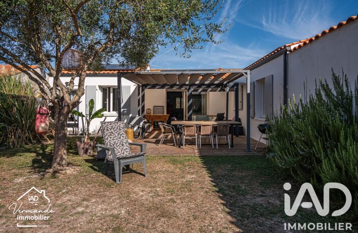 Vente Maison/villa 7 pièces — photo 2